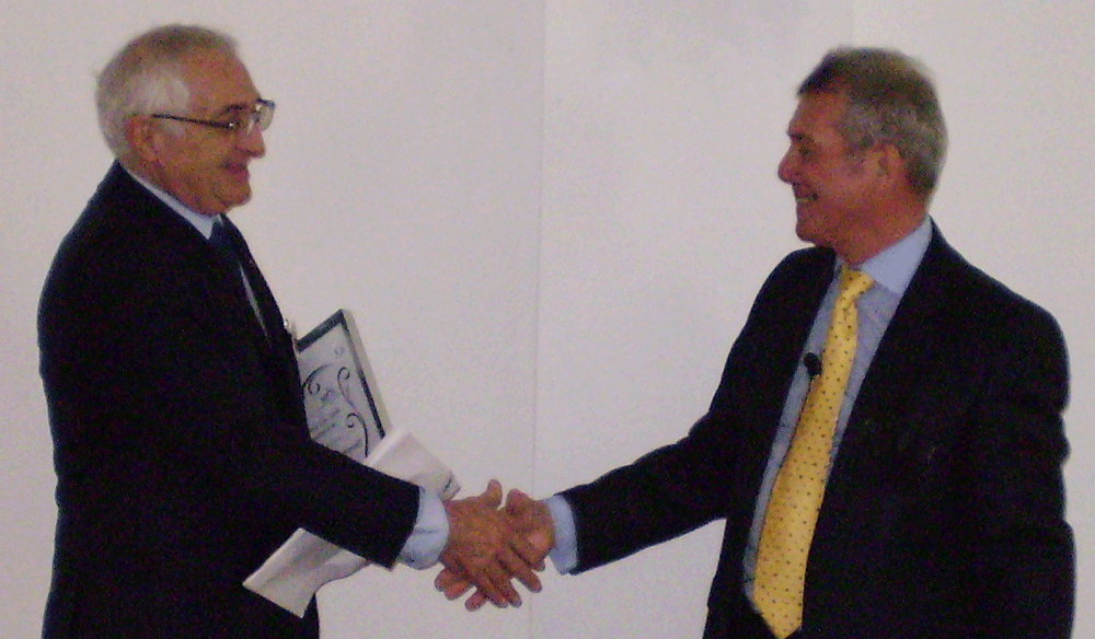 VR Patron Professor Sir Mansel Aylward and VRA Chair John Pilkington VR Patron Professor Sir Mansel Aylward and VRA Chair John Pilkington